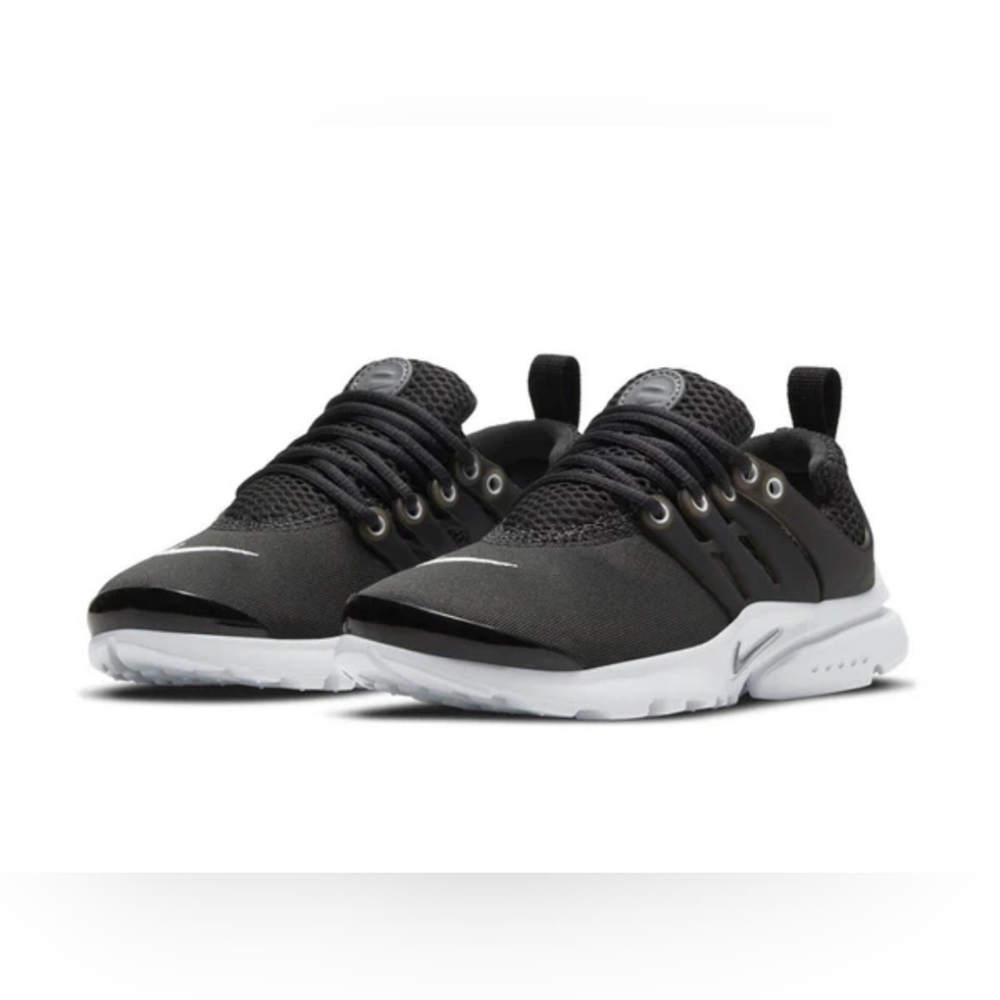 Nike Kids Black and White Athletic Shoes